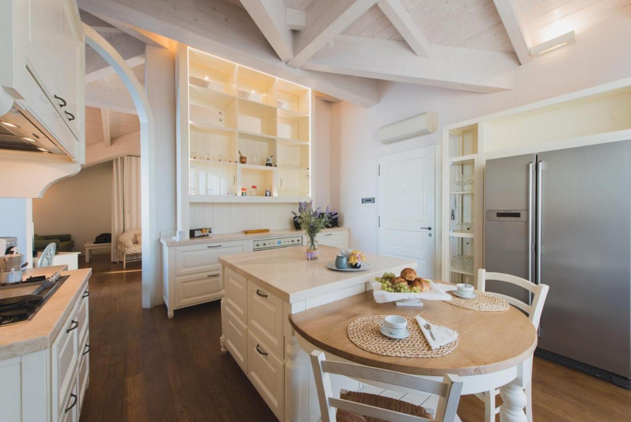 Villa Lilla Sulla Spiaggia Di San Vincenzo Luxury 외부 사진