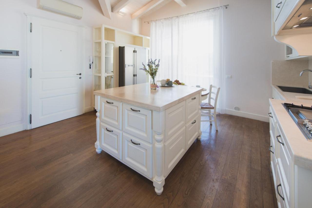 Villa Lilla Sulla Spiaggia Di San Vincenzo Luxury 외부 사진