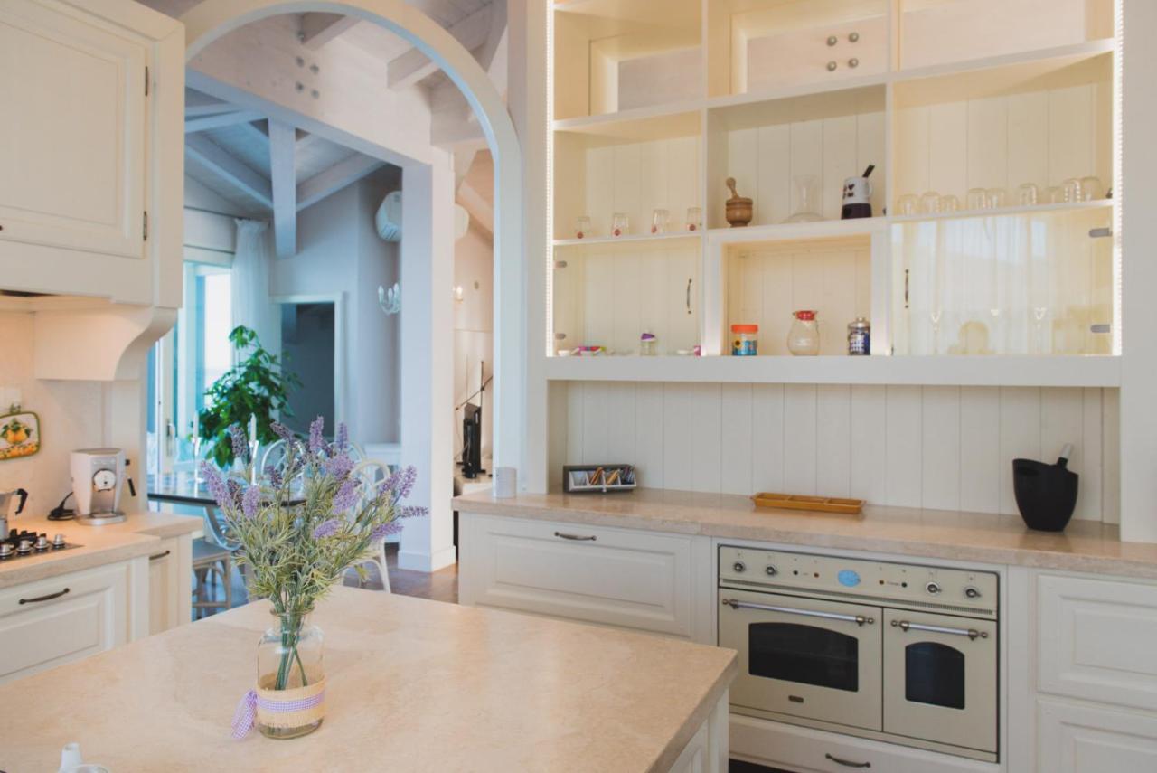 Villa Lilla Sulla Spiaggia Di San Vincenzo Luxury 외부 사진